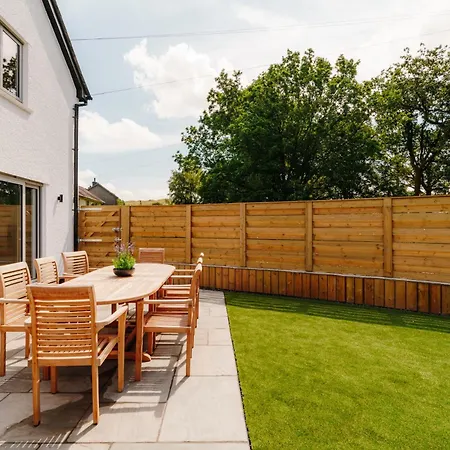 Upper Oak House Βίλα