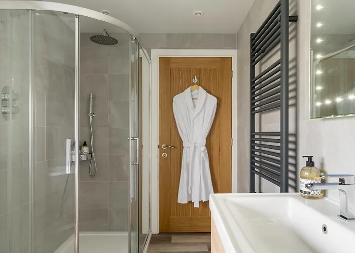 Villa Upper Oak House *