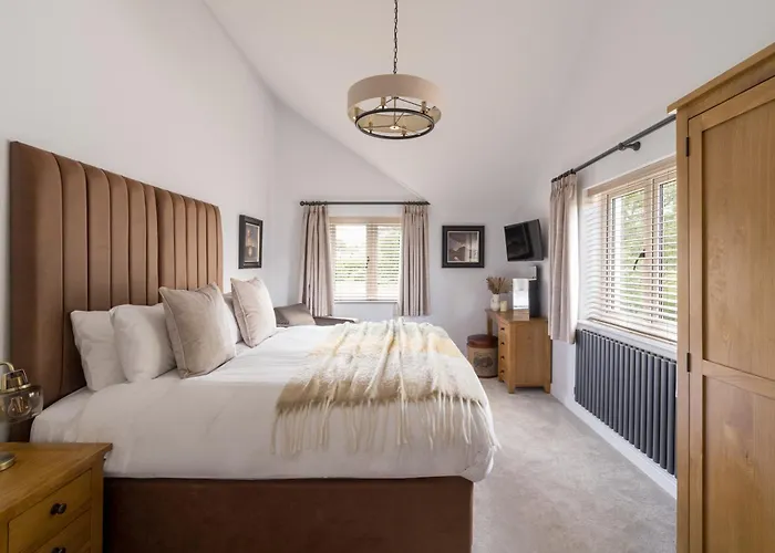 Upper Oak House Villa *