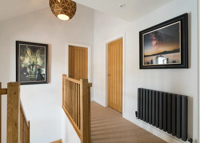 Upper Oak House Villa