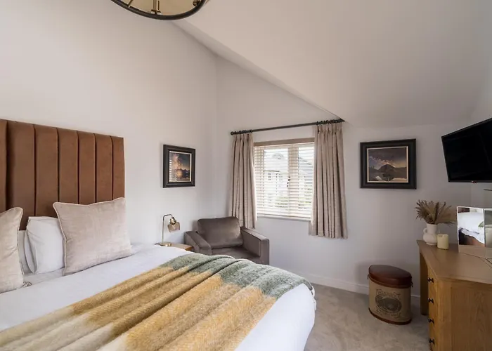 Upper Oak House Villa *