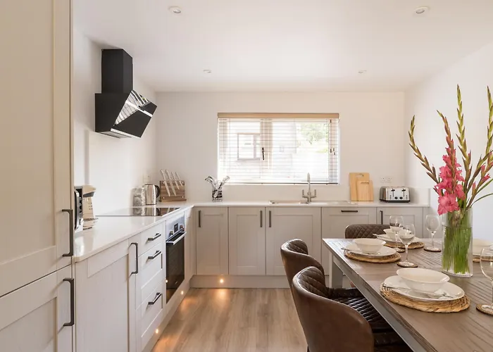 Upper Oak House Villa *